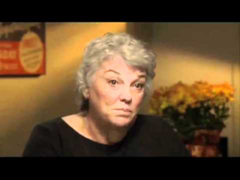 Tyne Daly on creating Mary Beth Laceys voice - EMMYTVLEGENDS.ORG