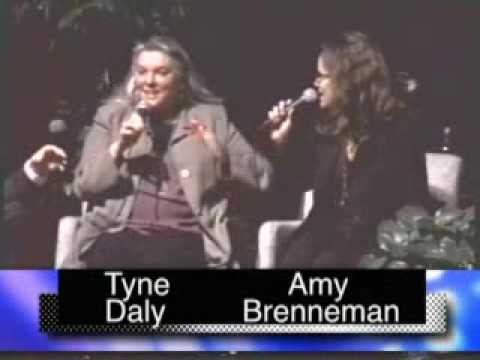 Women in Drama (2000): Jim Longworth interviews Tyne Daly and Amy Brenneman of Judging Amy