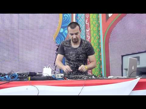 Kink LIVE @ Tomorrowland (Complete Set HD) Part 1/3