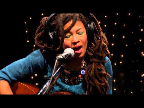 Valerie June - Raindance (Live on KEXP)