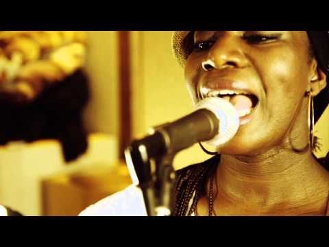 'Hope to Rise' Maame Joses ; introducing the band! November 2013