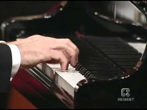 Mozart: Piano concerto n. No. 21 in C major, K.467 Pollini-Muti