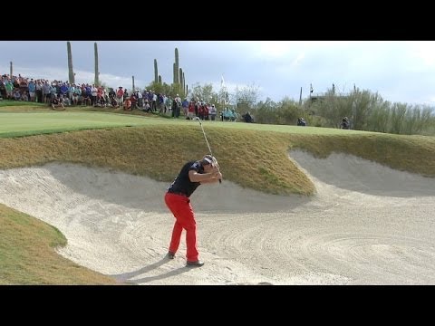 Victor Dubuisson displays his bunker skills on No. 18 at Accenture