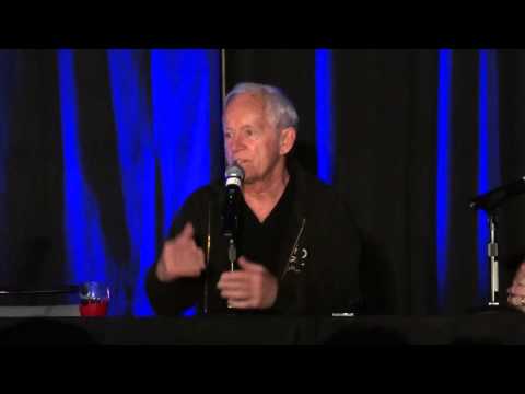 Lance Henriksen at Comic Con part 1 of 2