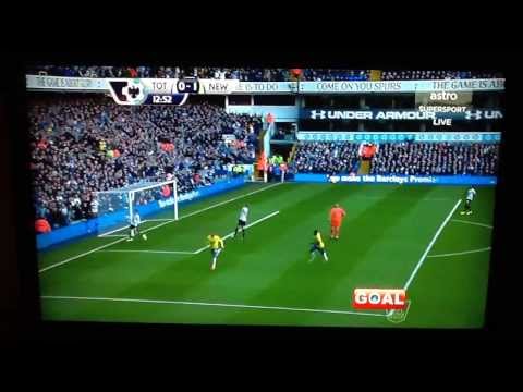 Loic Remy goal vs Tottenham FC 10/11/13  HD