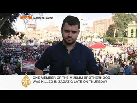 Live reports from rival rallies in Egypt