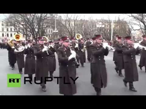 Latvia: Riga march remembers Soviet-era victims