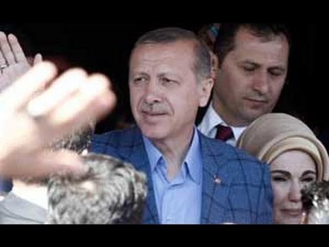 The party of Turkish Prime Minister Recep Tayyip Erdogan is leading key local elections, according to initial results . local time .According to Turkish TV stations ,  49.6 percent of the nationwide is for Erdogan\'s Justice and Development Party (AKP) till 22:00 PM .