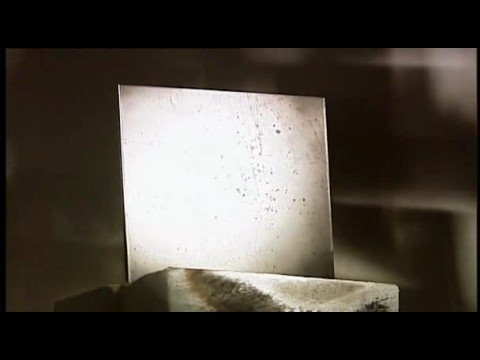 Melting steel with solar power