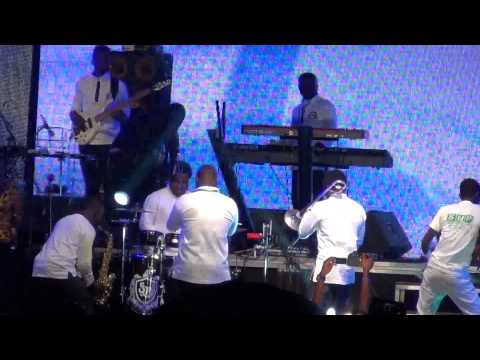 Emela-Kumasi Worship with Sonnie Badu 2014( Live at Baba Yara Sports Stadium)