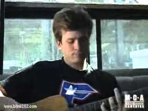 Tom Delonge playing ''Box Car Racer Watch The World'' Acoustic