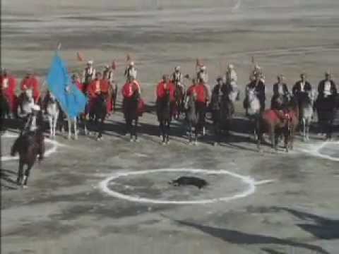 BUZKASHI     The Afghan national Sport        Tsuchimoto  Motoko