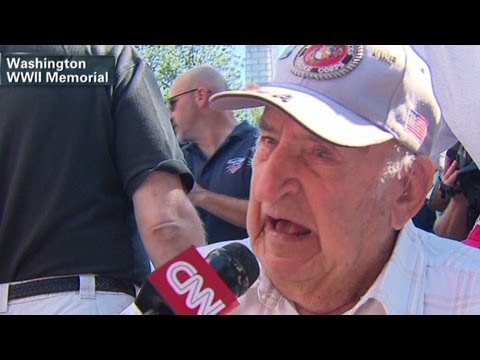 Determined veterans visit WWII Memorial