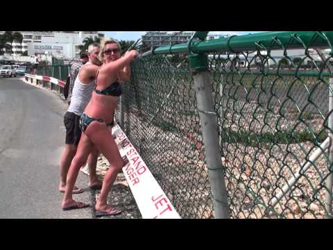 Drunk Gets Blown at St. Maarten Beach!