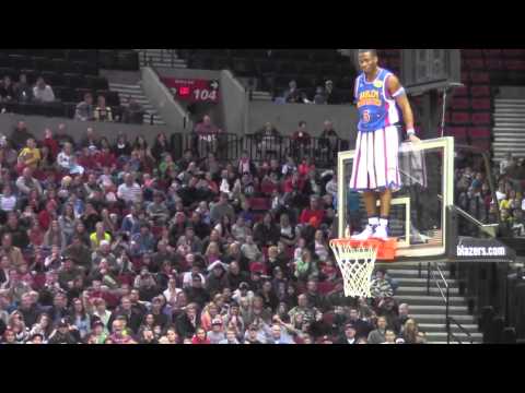 Harlem GlobeTrotters vs Select 2013