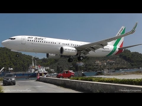 LOWEST 737 LANDING EVER! @ Skiathos, the second St Maarten | Air Italy 737-8BK crazy pilot!