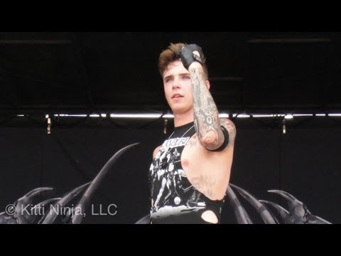 Andy Biersack of Black Veil Brides interview - Spreading the Nerd at Vans Warped Tour 2013