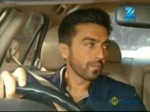 Ek Mutthi Aasmaan Episode 101 - January 13, 2014