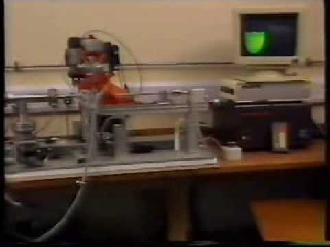 MANTIS, Mitsubishi RM501, loading a mass spectrometer by robot, BP 1986