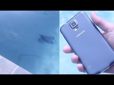 Samsung Galaxy S5 Pool Drop Test + Underwater 4K Video Test!