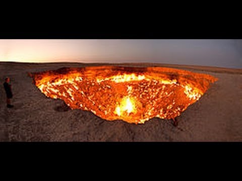 Turkmenistan, Darvaza, Karakum Desert, Gas Crater, Gate to hell