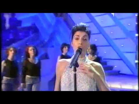 Giorgia - Di sole e d'azzurro - Sanremo 2001.m4v