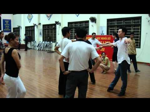 Lop Latin nang cao cua Ngo Minh Duc + Trung tam huan luyen, lo dao tao cac VDV di thi dau Dancesport tai Hanoi   dancing vn