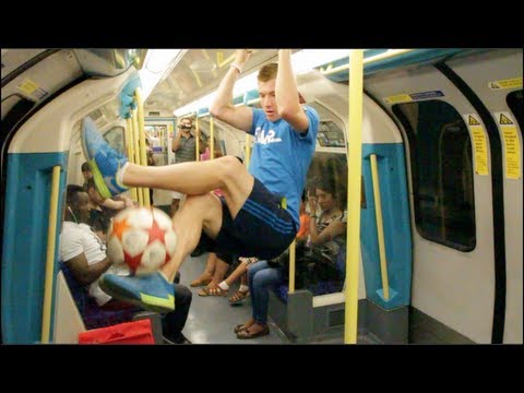 Insane Football skills - World Freestyle champion Andrew Henderson