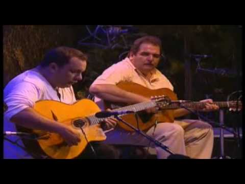 Django Reinhardt 's Daphne - Bireli Lagrene & Richard Galliano (jazz manouche live)