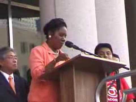 Aug16-2006-Houston_Courthouse-Sheila_Jackson_Lee_Speech.wmv