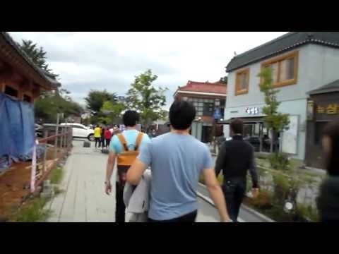 한옥짓는 모습,Building Hanok . Jeonju Hanok village, Jeonju city. KOREA.