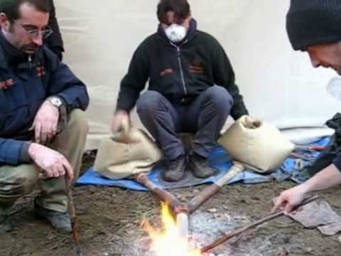 Sand casting of a Bronze Age sword