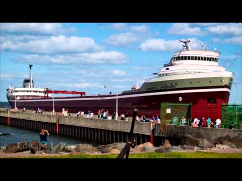 Great Lakes Ship Salutes