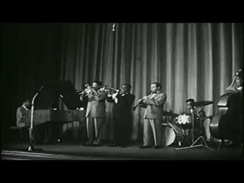 Louis Armstrong - La Vie En Rose [LIVE 1959 Belgium].flv