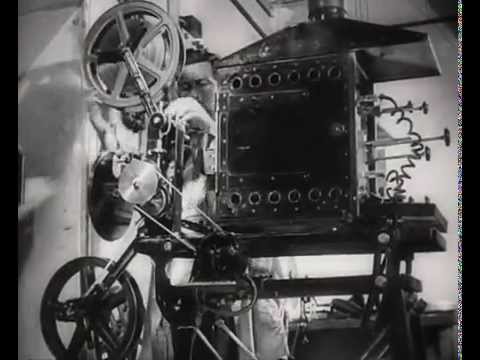 The Man with the Movie Camera(1929)