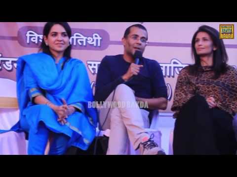 Chetan Bhagat & Raveena Tandon at the Chai Pe Charcha event