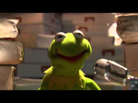 Constantine Steals Prince Fielder's Bases - Muppets Most Wanted