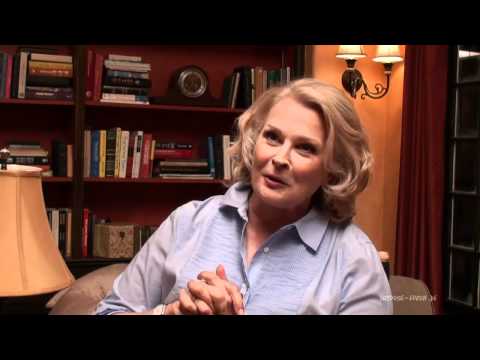 House - Season 7 - 7x11 - 'Family Practice' - Interview with Candice Bergen