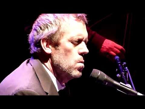 Hugh Laurie - St James Infirmary (Live At Trianon)