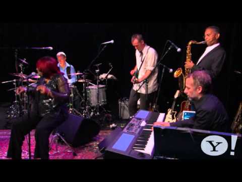 Hugh Laurie - St. James Infirmary 2011- (NEW) - Yahoo! Music