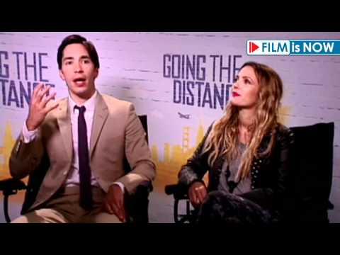 Justin Long & Drew Barrymore - Interview about 'Going the Distance' - 2010