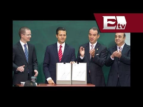 Peña Nieto promulga el Código Nacional de Procedimientos Penales  / Andrea Newman