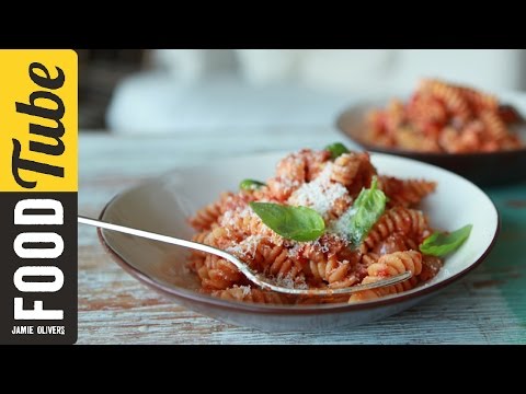 Super-Quick Pasta Sauces: Classic Tomato Sauce with the Chiappas