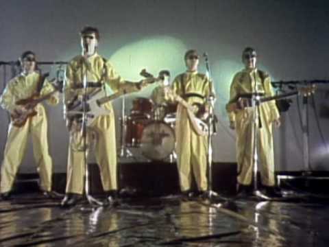 Devo - [I Can't Get No] Satisfaction (Video)