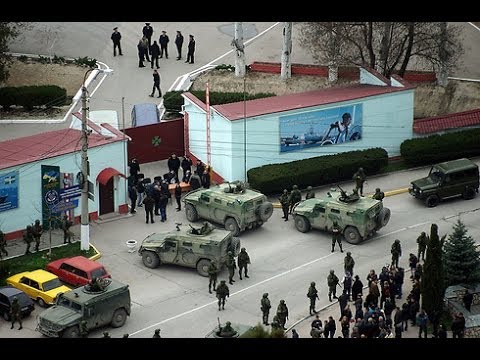 RUSSIA vs Ukraine WAR : Russian Military Surround Ukrainian Military Base in Crimea