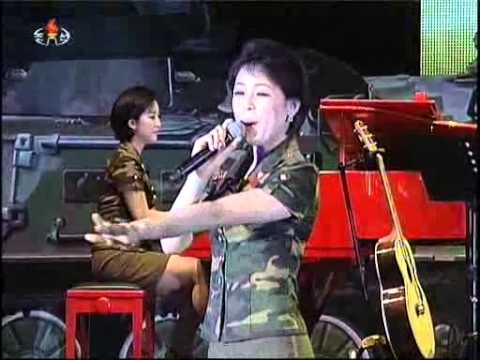 [Concert] Moranbong Band (April 25, 2013) {DPRK Music}