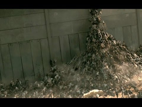 World War Z - Official Trailer (HD)