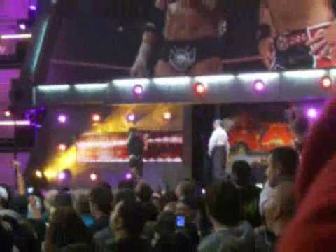 DX reunites after Raw goes of the air 10/29/07 PT. 1