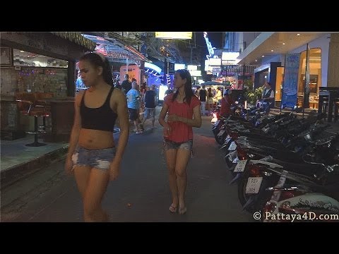 Pattaya 2014 Soi 8 Nightlife mid-March. Very few people What's going on?