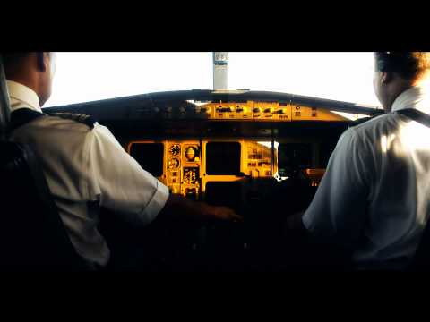 [1080p] Landing from the flightdeck /w ATC: SLM A340-311 (Real Aviation)